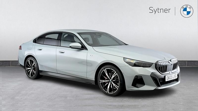 Grey Used 2025 BMW 520 M Sport | £41,000 (Fair price) - Image 1/4