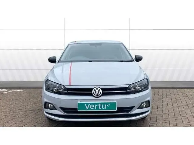 Used VW Polo Beats 65 HP (47 kW) 2018 Silver Hatchback