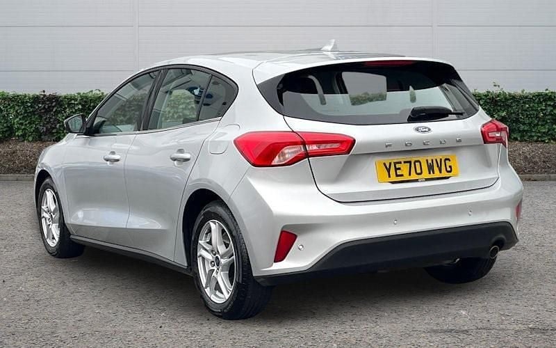 Used Ford Focus Zetec 120 HP (88 kW) 2020 Silver Hatchback