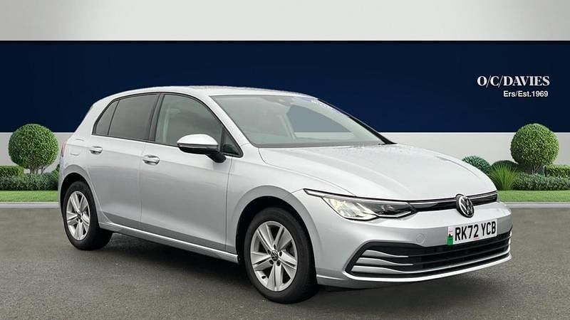 Used VW Golf VIII Life 115 HP (84 kW) 2022 Silver Hatchback