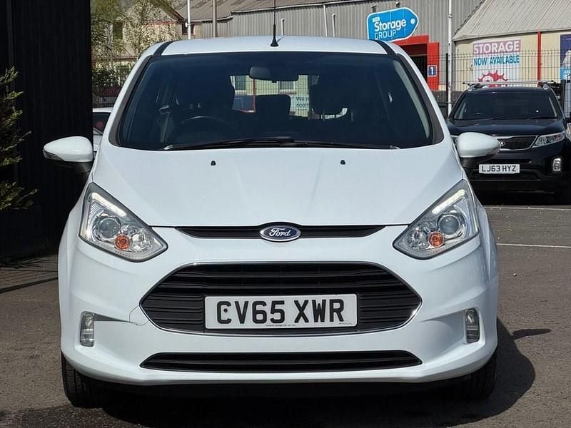 Used Ford B-MAX Zetec 105 HP (77 kW) 2015 White MPV