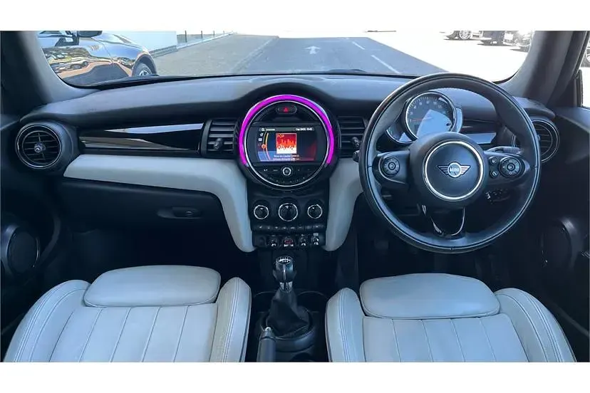 Używany Mini Cooper S Cabriolet 192 KM (141 kW) 2018 Czarny Kabriolet