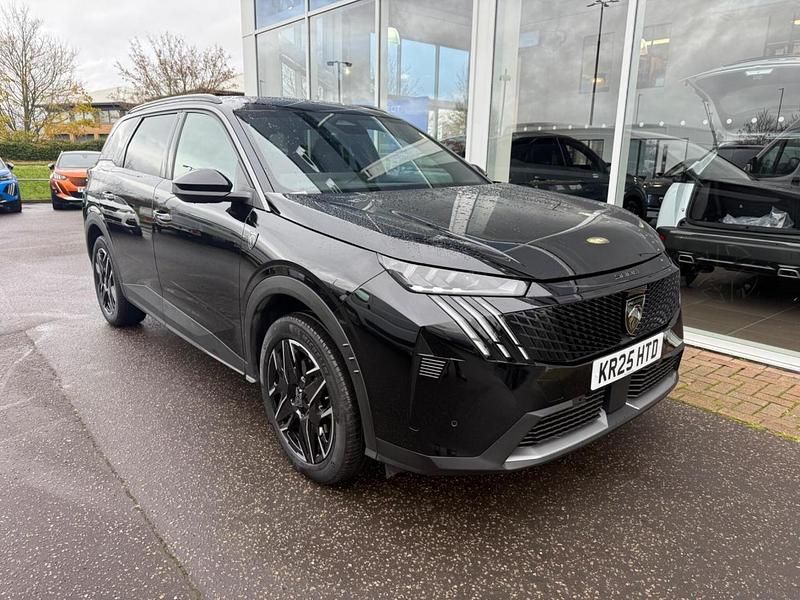 Second-hand Peugeot 5008 GT 134 CP (98 kW) 2025 Negru Monovolum