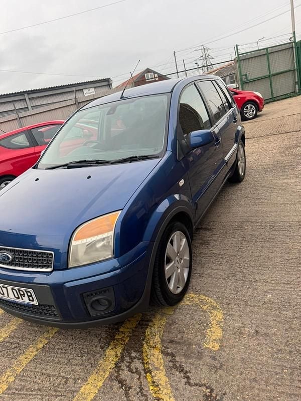 Blue Used 2007 Ford Fusion Hatchback | £1,995 (Fair price) - Image 1/4