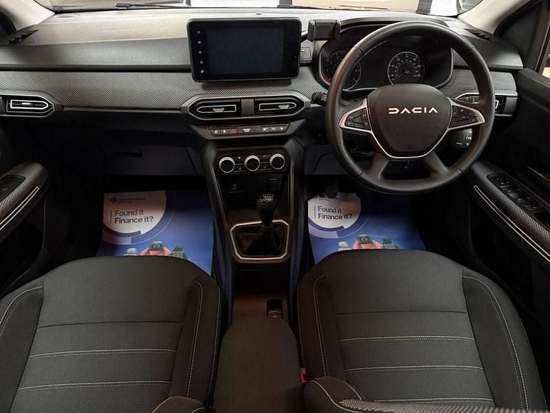 Used Dacia Jogger Extreme 110 HP (80 kW) 2023 Brown MPV