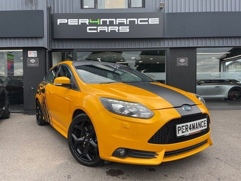 Yellow Used 2013 Ford Focus ST Hatchback | £8,490 (Fair price) - Image 1/4