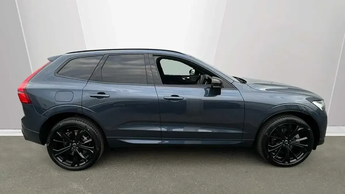 Used Volvo XC60 Plus 345 HP (253 kW) 2026 Blue SUV