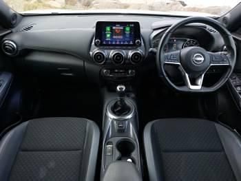 Used Nissan Juke N-Connecta 114 HP (83 kW) 2023 Silver SUV