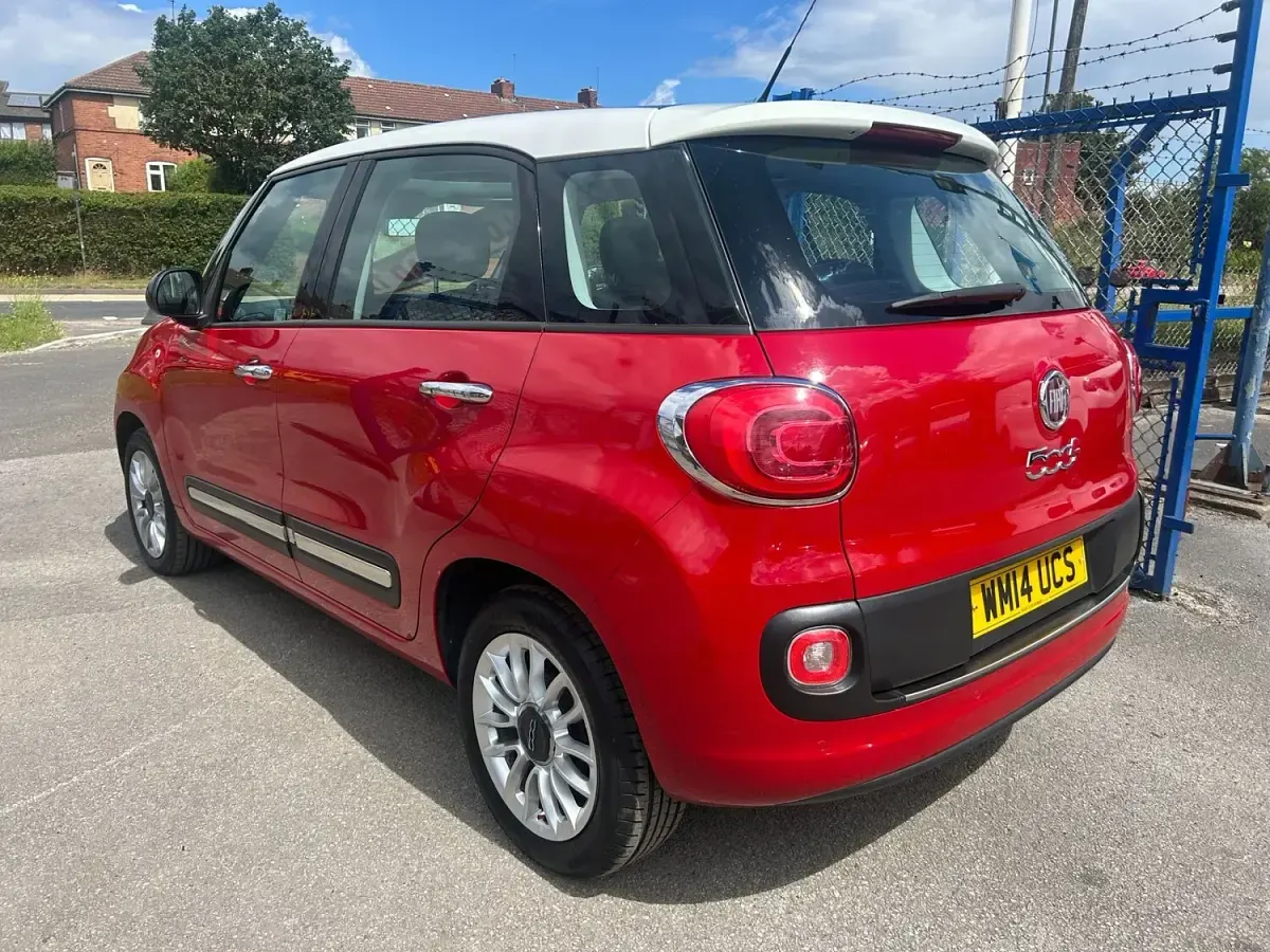 Used Fiat 500L Lounge 2014 Red MPV