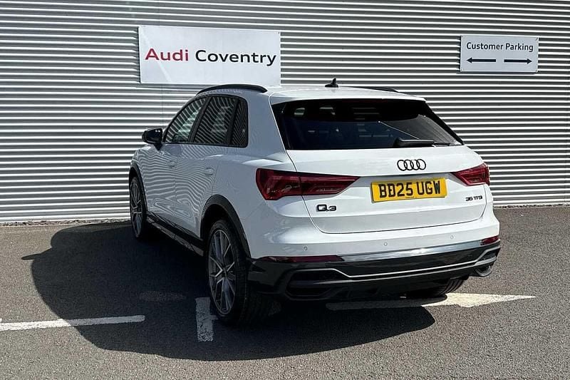 Used Audi Q3 Black Edition 150 HP (110 kW) 2025 Glacier white metallic SUV