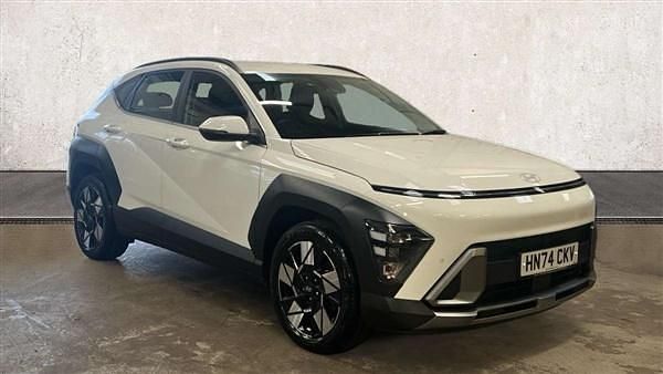 White Used 2024 Hyundai Kona Advanced SUV | £24,855 (A bit pricey) - Image 1/4
