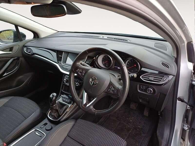Used Vauxhall Astra Edition 2021 Silver Hatchback