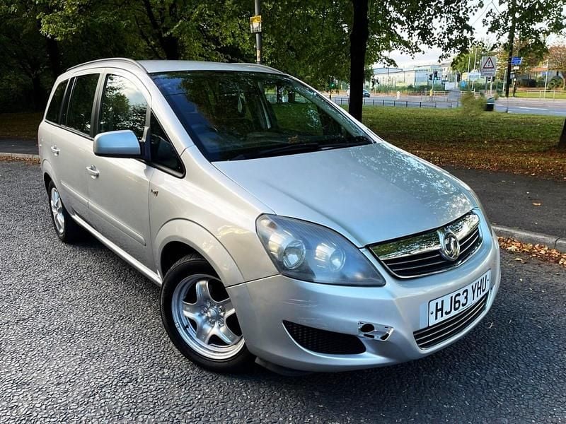 Silver Used 2013 Vauxhall Zafira MPV | £1,950 (Super price) - Image 1/4