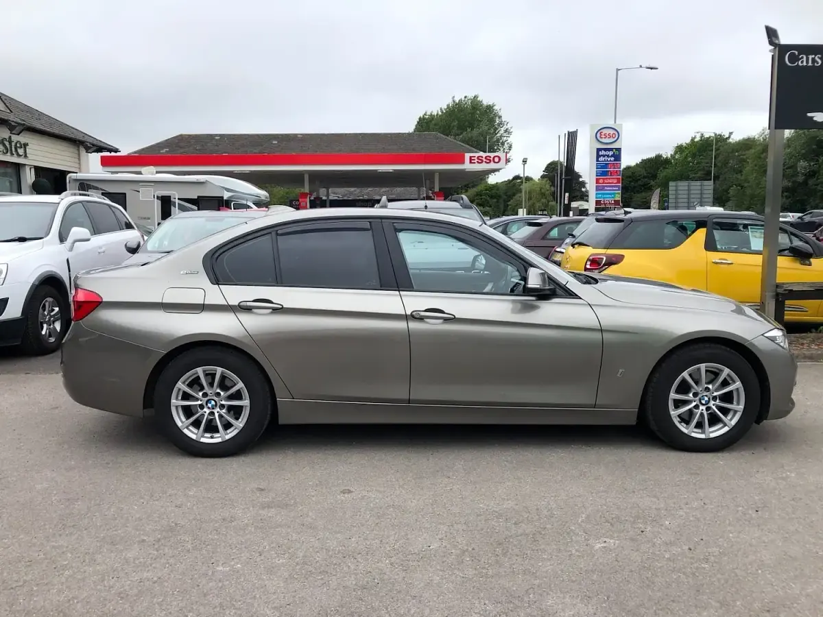 Used BMW 330e 252 HP (185 kW) 2018 Silver Sedan