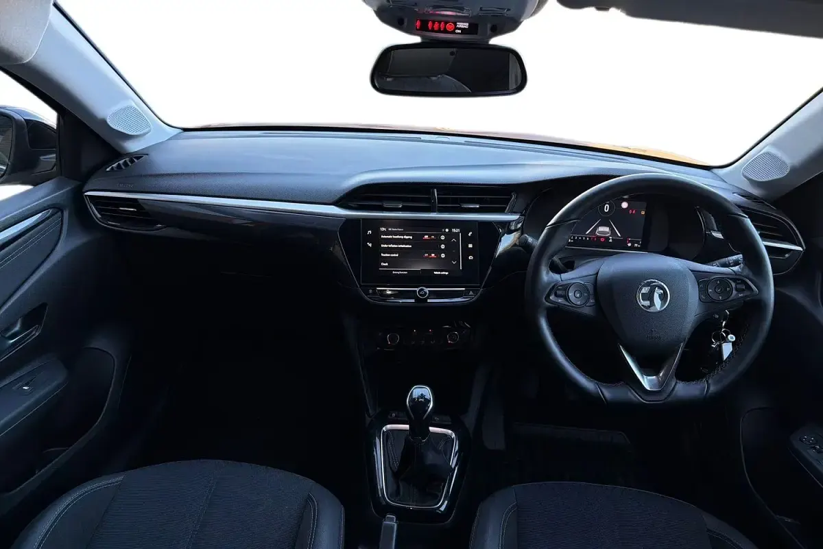 Used Vauxhall Corsa Edition 75 HP (55 kW) 2022 Red Hatchback