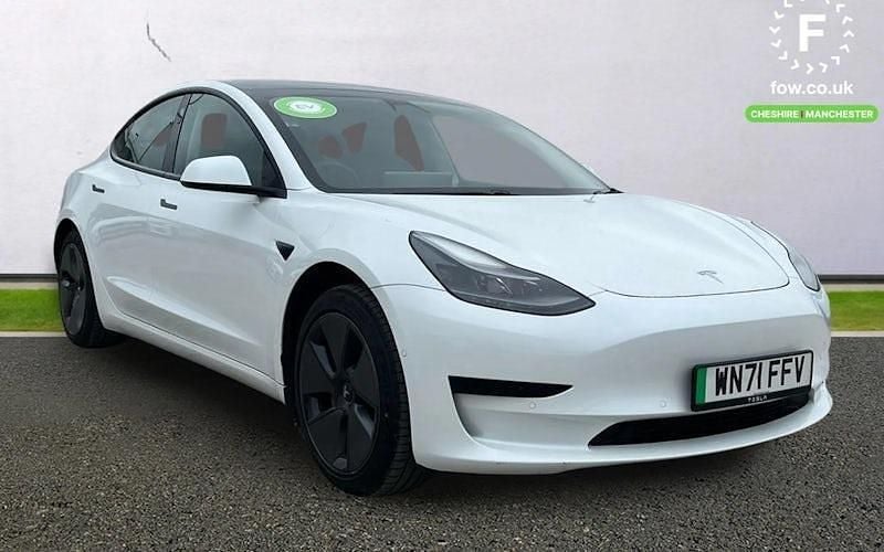 White Used 2021 Tesla Model 3 Standard Range Sedan | £15,199 (Fair price) - Image 1/4