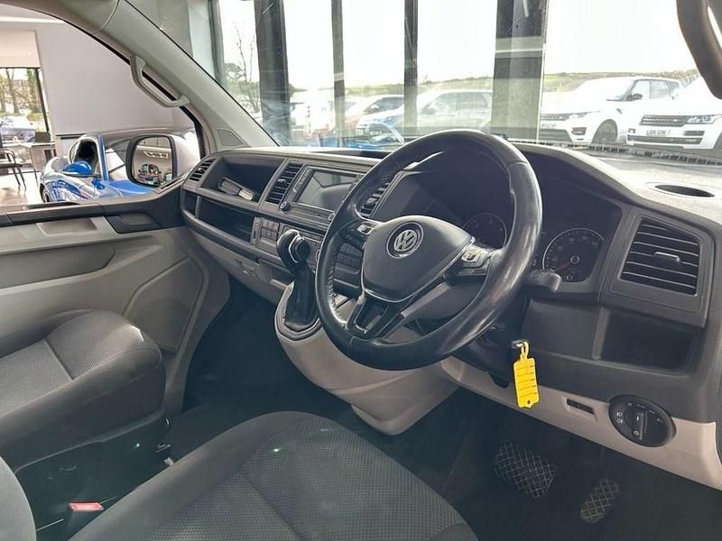 Begagnad VW Transporter Startline 2017 Silver Van