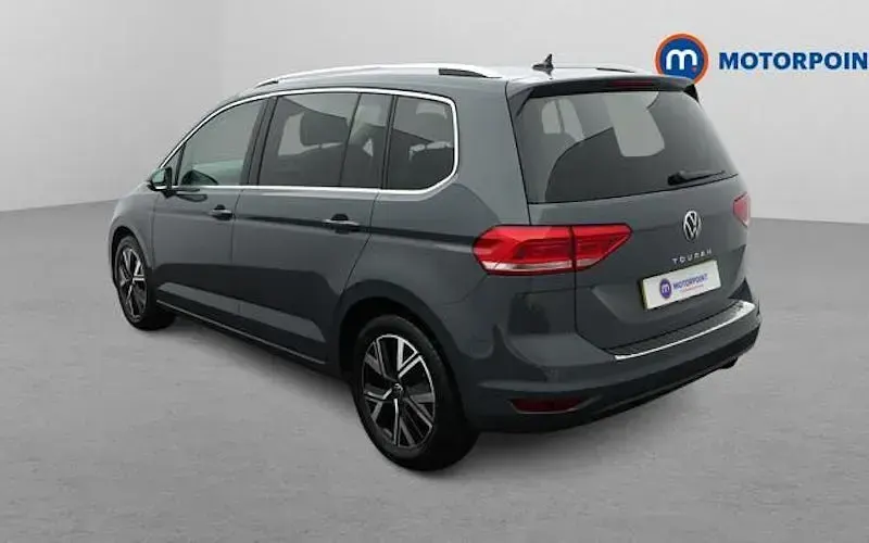 Używany VW Touran SEL 150 KM (110 kW) 2025 Minivan
