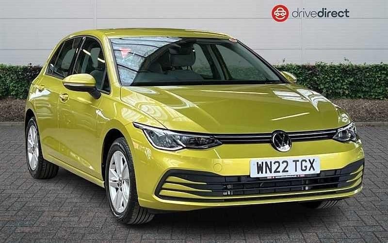 Used 2024 VW Golf VIII Life Hatchback | £18,200 (Super price) - Image 1/4