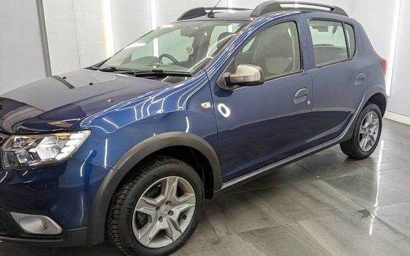 Usado Dacia Sandero Lauréate 90 HP (66 kW) 2018 Citadino