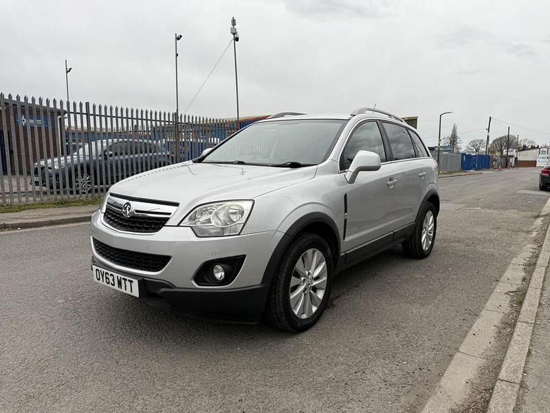Usado Vauxhall Antara 184 HP (135 kW) 2013 Prateado SUV