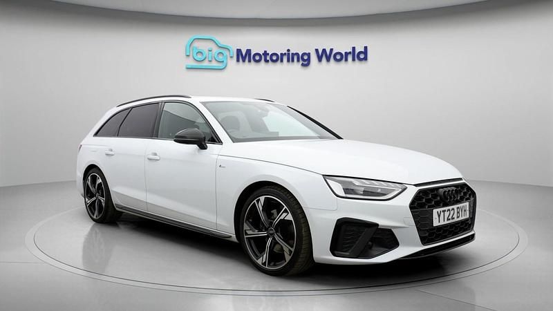 Used Audi A4 Black Edition 150 HP (110 kW) 2022 White Estate