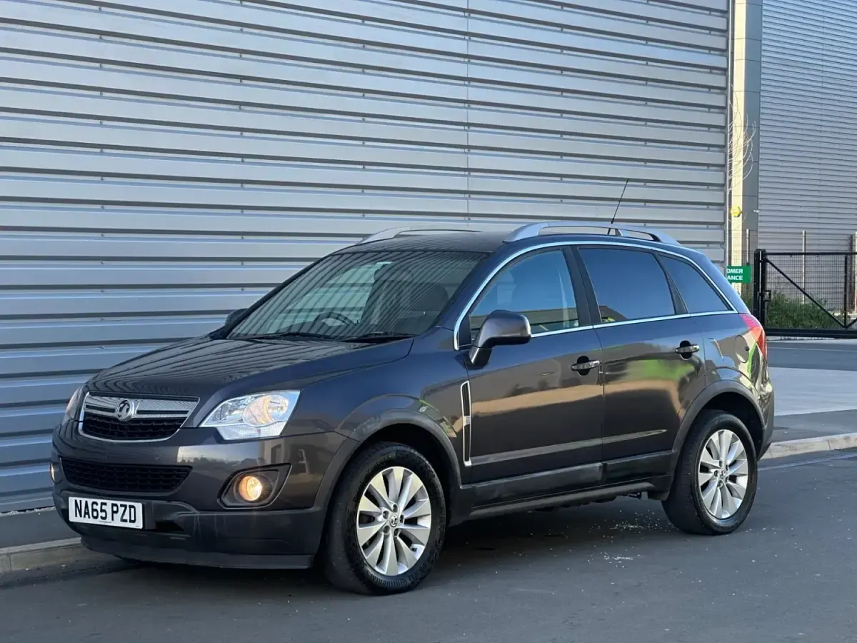 Begagnad Vauxhall Antara 163 HK (119 kW) 2015 Grå SUV