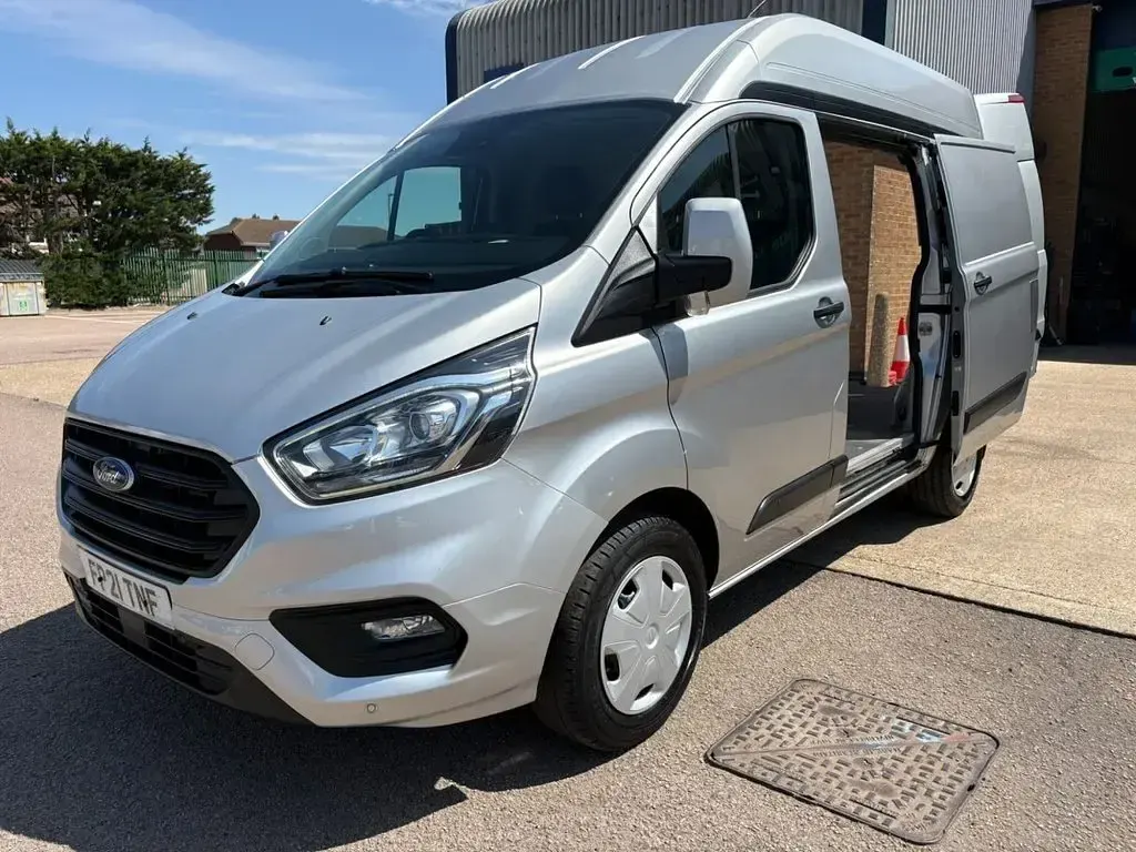 Used Ford Transit Custom Trend 105 HP (77 kW) 2021 Silver Van