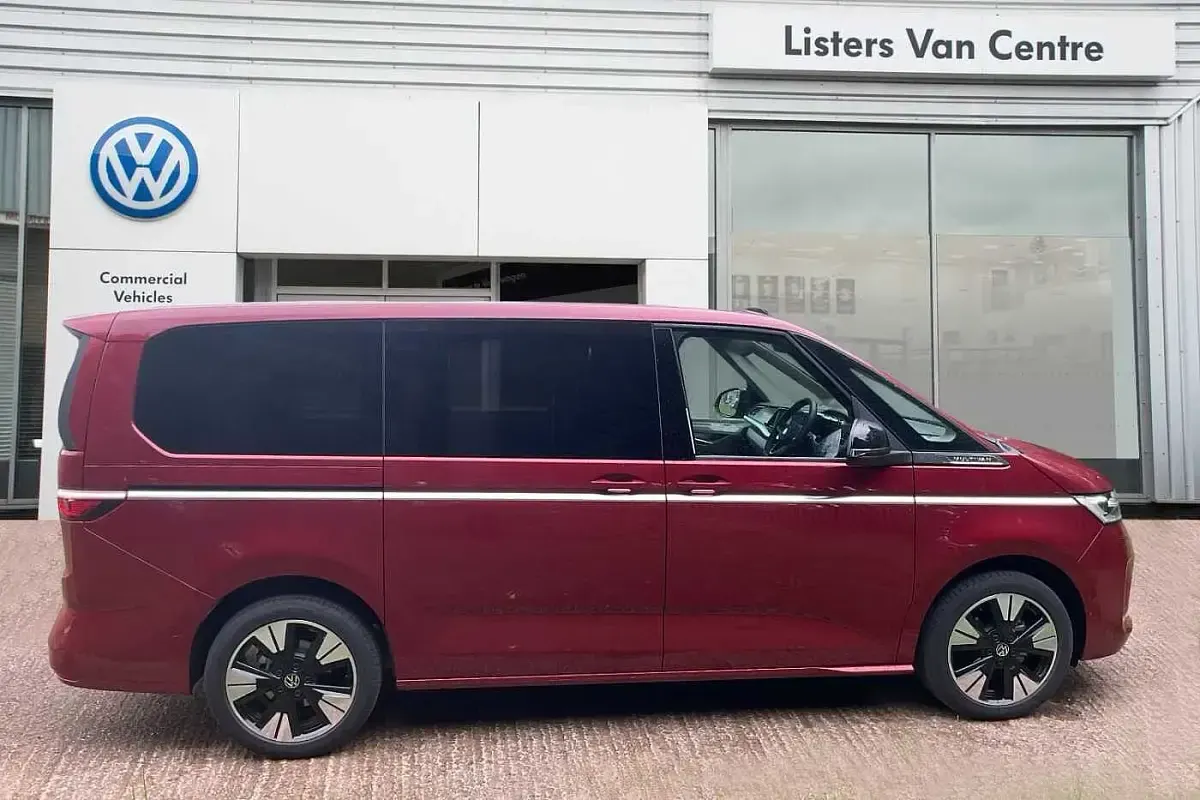 Used VW Multivan Style 150 HP (110 kW) 2025 Red MPV