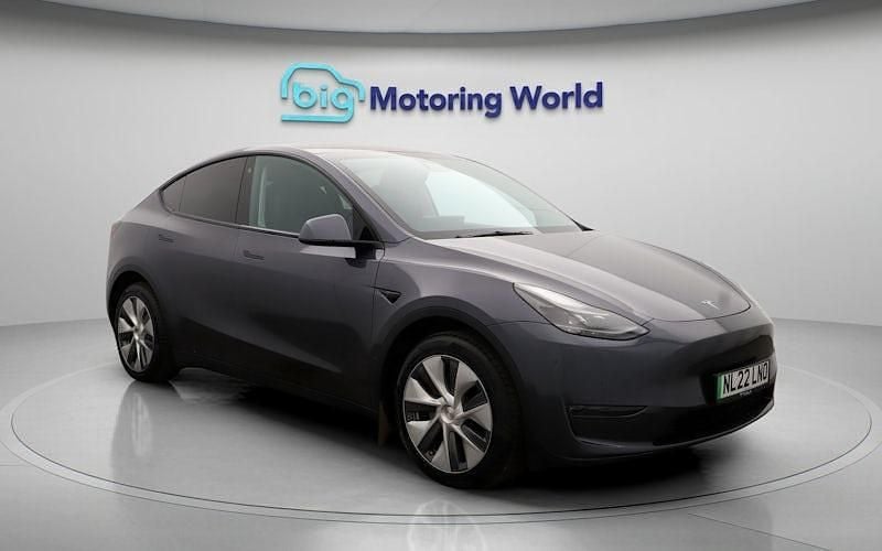 Used 2025 Tesla Model Y Long Range AWD SUV | £21,400 (Super price) - Image 1/4