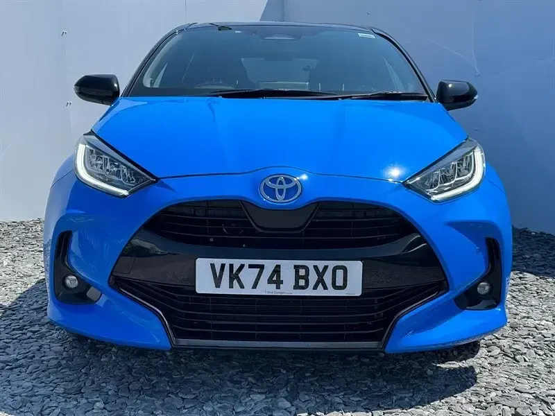 Used Toyota Yaris Edition 130 HP (95 kW) 2024 Blue Hatchback