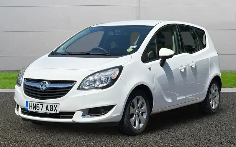Used Vauxhall Meriva 101 HP (74 kW) 2017 White MPV