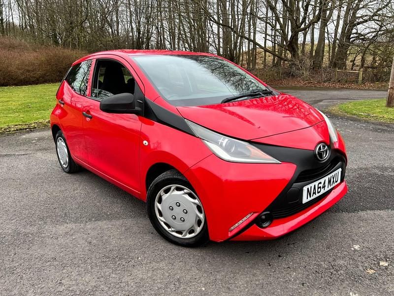 Used Toyota Aygo 2014 Red Hatchback