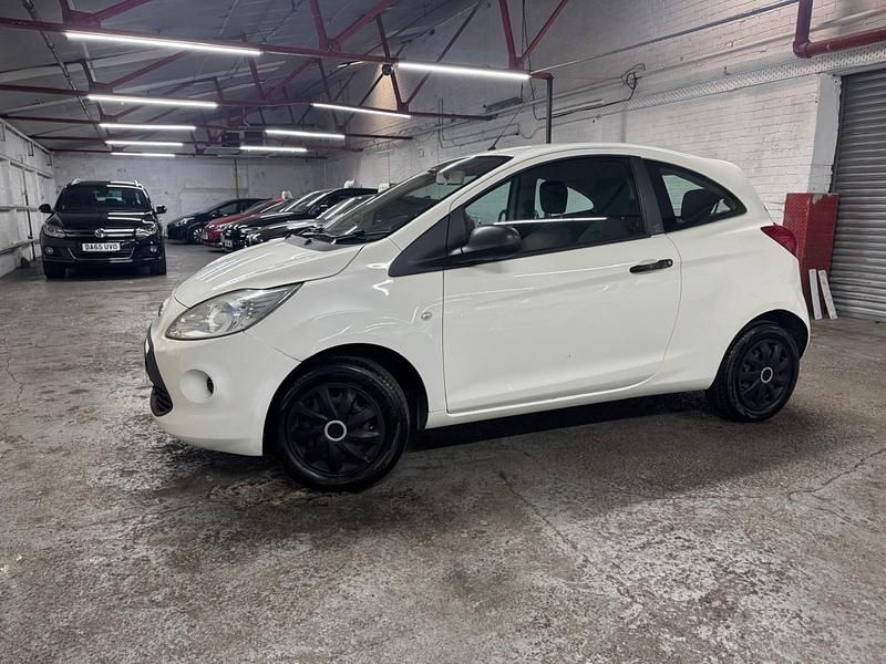 White Used 2012 Ford Ka Studio Hatchback | £1,850 (Fair price) - Image 1/4