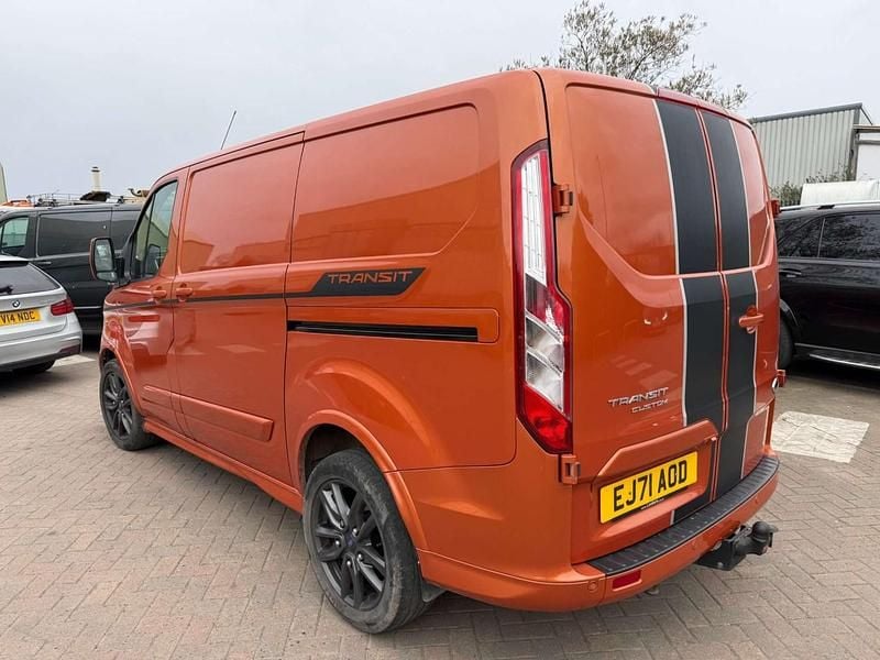 Used Ford Transit Custom Sport 185 HP (136 kW) 2021 Orange Van