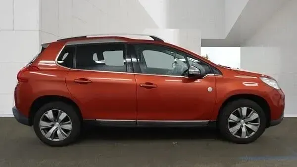 Used Peugeot 2008 Crossway 2015 Red SUV