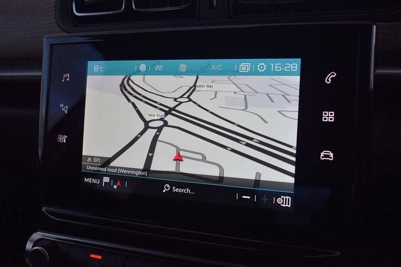 Used Citroën C3 PureTech 110 HP (80 kW) 2024 Red Hatchback