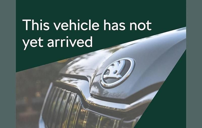 White Used 2020 Skoda Karoq SE SUV | £15,895 (Good price) - Image 1/4