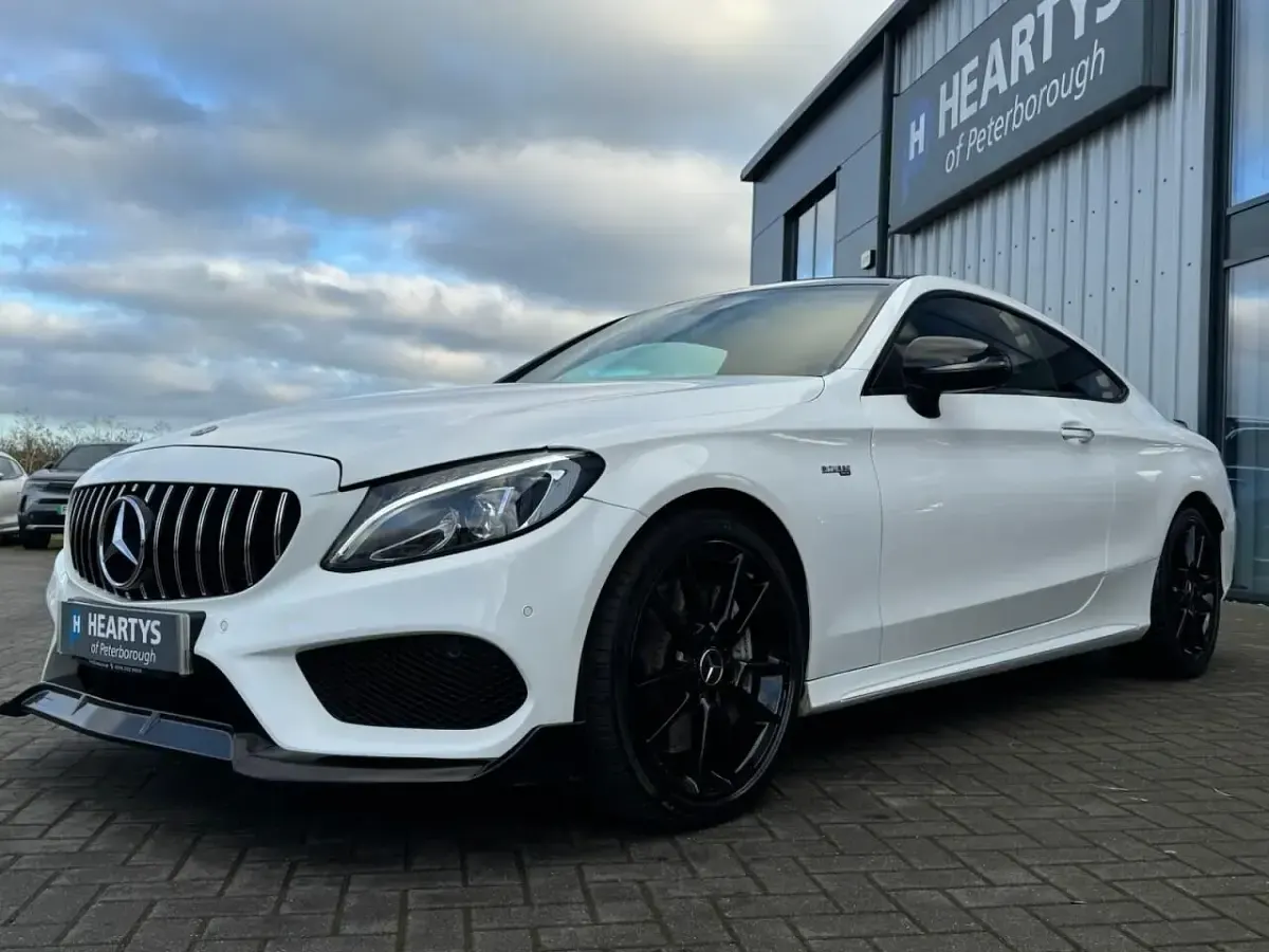 Used Mercedes C43 AMG Premium 367 HP (269 kW) 2018 White Coupe