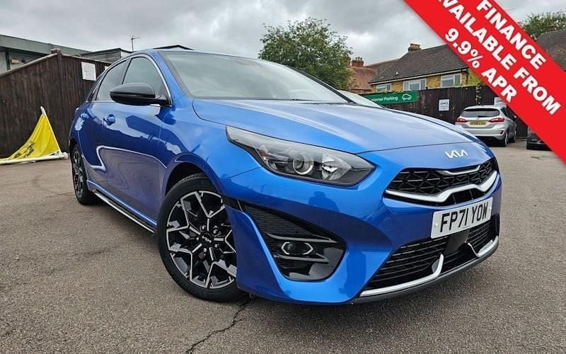 Used 2024 Kia Ceed GT-Line Hatchback | £14,995 (Good price) - Image 1/4