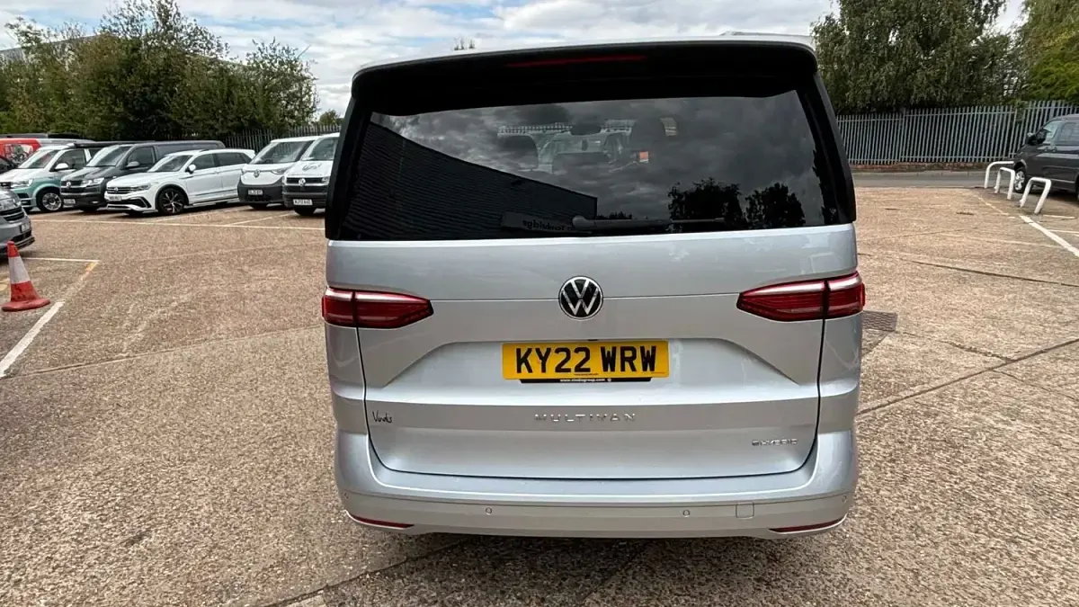 Used VW Multivan Life 218 HP (160 kW) 2022 Silver MPV