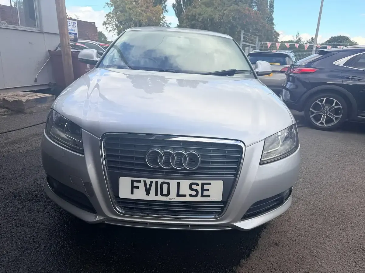 Used Audi A3 Sport 103 HP (75 kW) 2010 Silver Hatchback