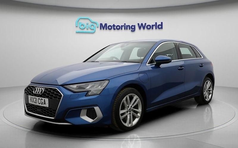 Used Audi A3 Sportback e-tron Sport 204 HP (150 kW) 2025 Hatchback
