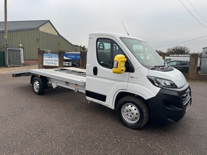 White Used 2020 Fiat Ducato Van | £14,996 (Expensive) - Image 1/4