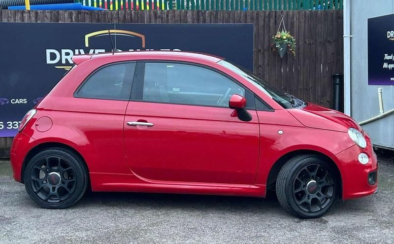 Used Fiat 500S S 2014 Red Hatchback