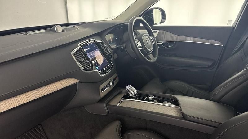 Used Volvo XC90 Ultimate 449 HP (330 kW) 2024 Blue SUV