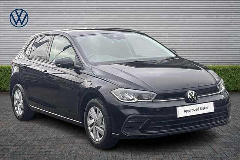 Used VW Polo Life 80 HP (58 kW) 2022 Black Hatchback