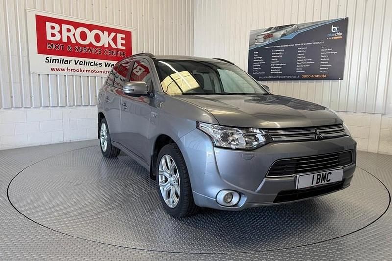 Used 2014 Mitsubishi Outlander P-HEV | £6,250 (Fair price) - Image 1/1