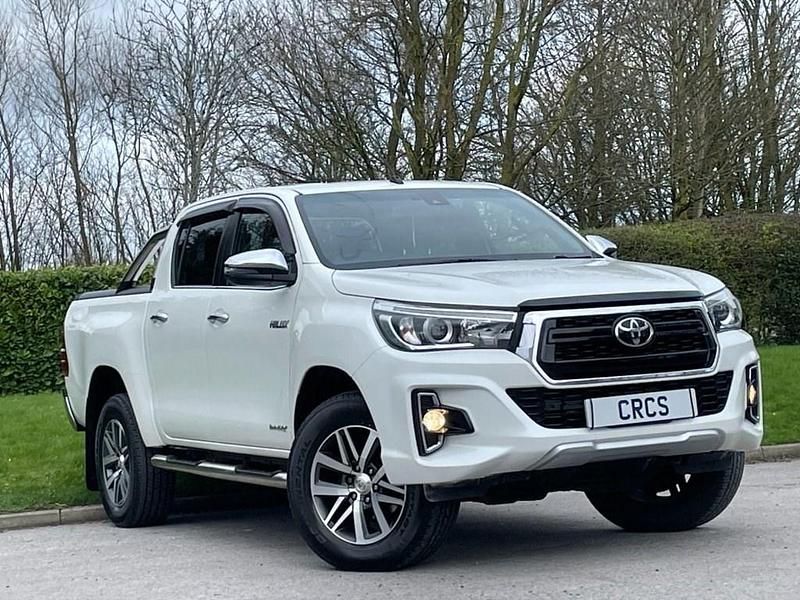 Used Toyota HiLux 2018 White Pickup