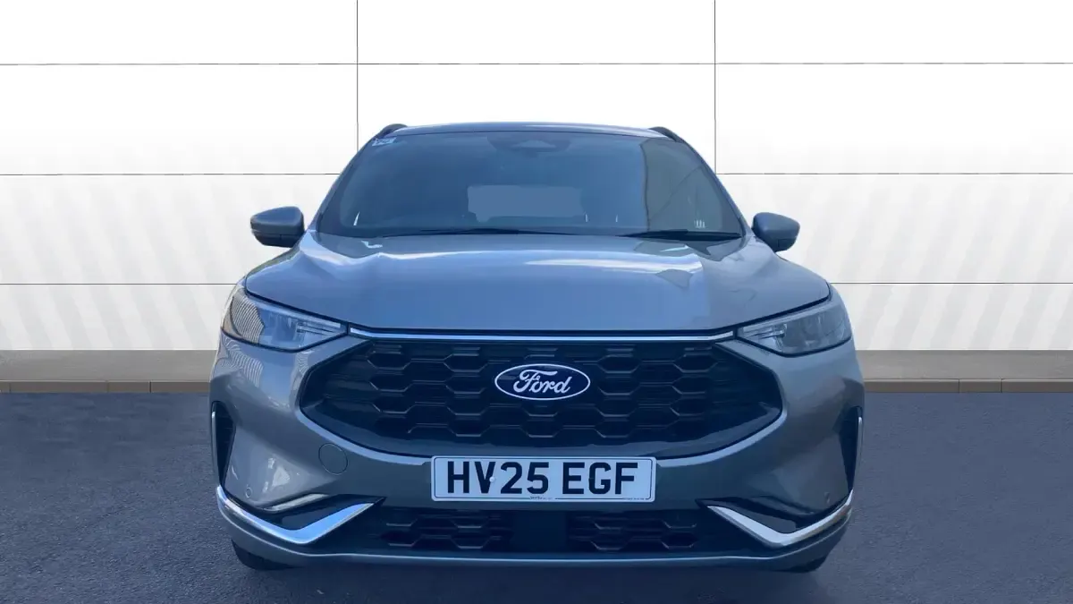 Used Ford Kuga ST-Line X 150 HP (110 kW) 2025 Silver SUV